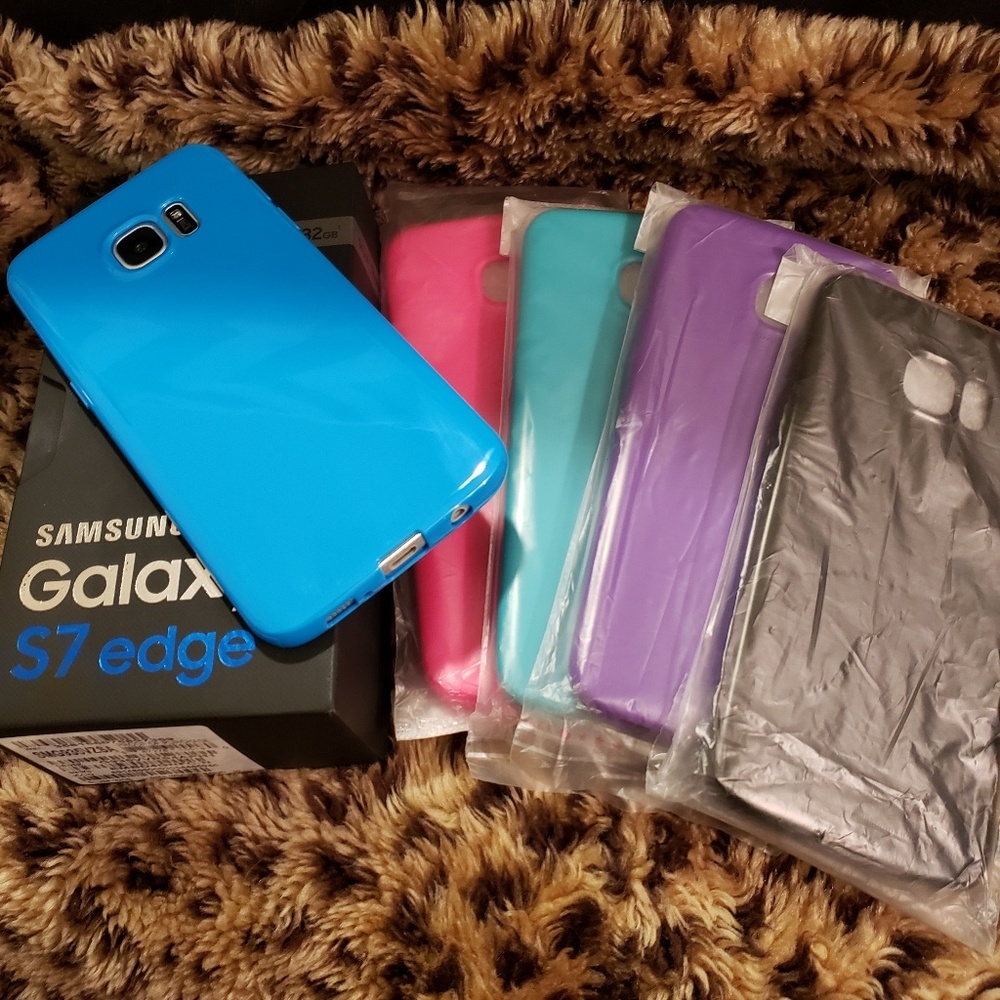 S7 Edge phone w/accessories **READ DESCRIPTION**
